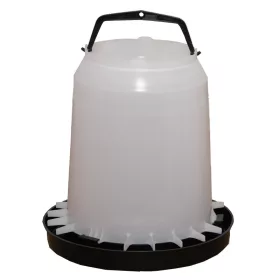 Műanyag itató 5 L GARDEN