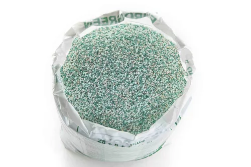 RASEN PLUS | GREEN UP | zöldítő tavaszi gyeptrágya 25 kg